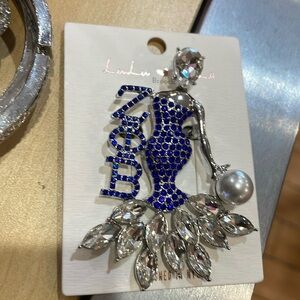 zeta lady Bling Zeta Brooch